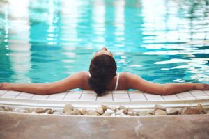 How to Ensure a Stress-Free Luxury Swimming Pool Design Process